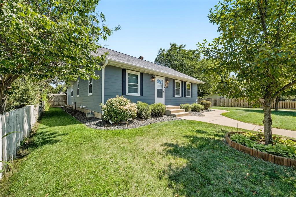 Home in Chippewa Falls, WI 54729 — photo 2