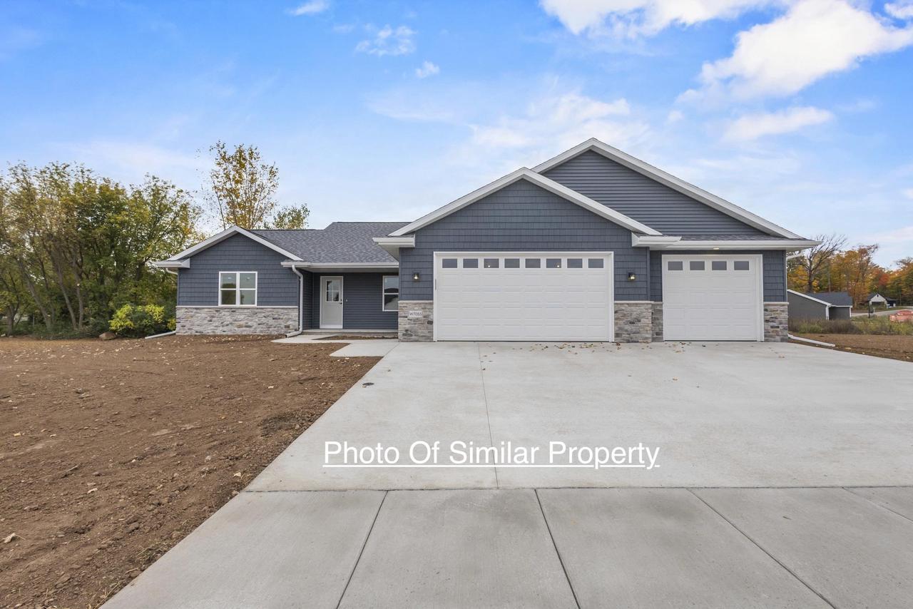 2677 Vanderbilt Drive — photo