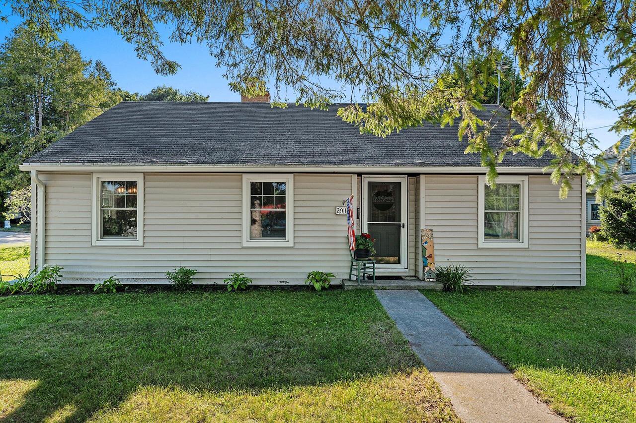 2912 Adams STREET, Two Rivers, WI 54241