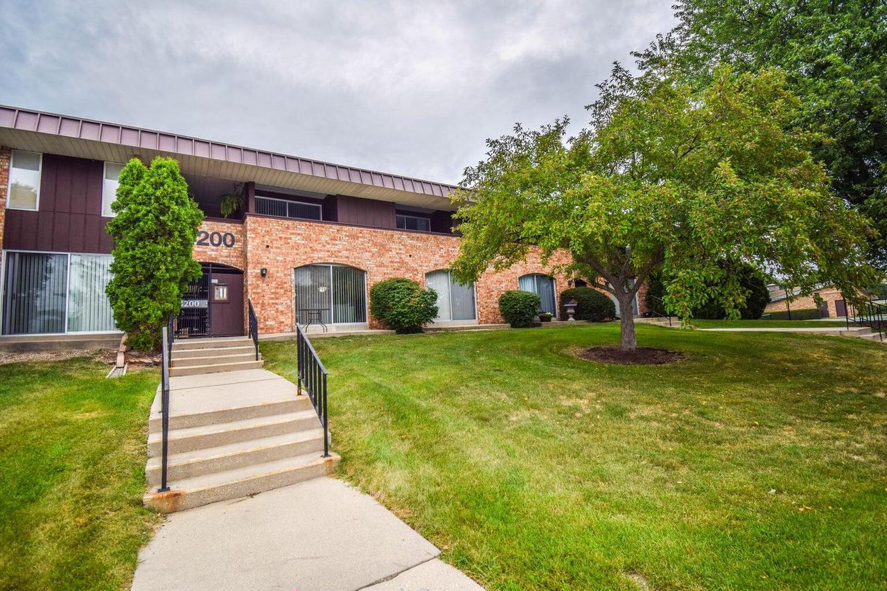 4200 W Rivers Edge Circle 7 — photo