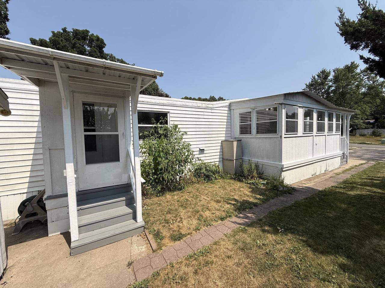 766 Northern Court — photo
