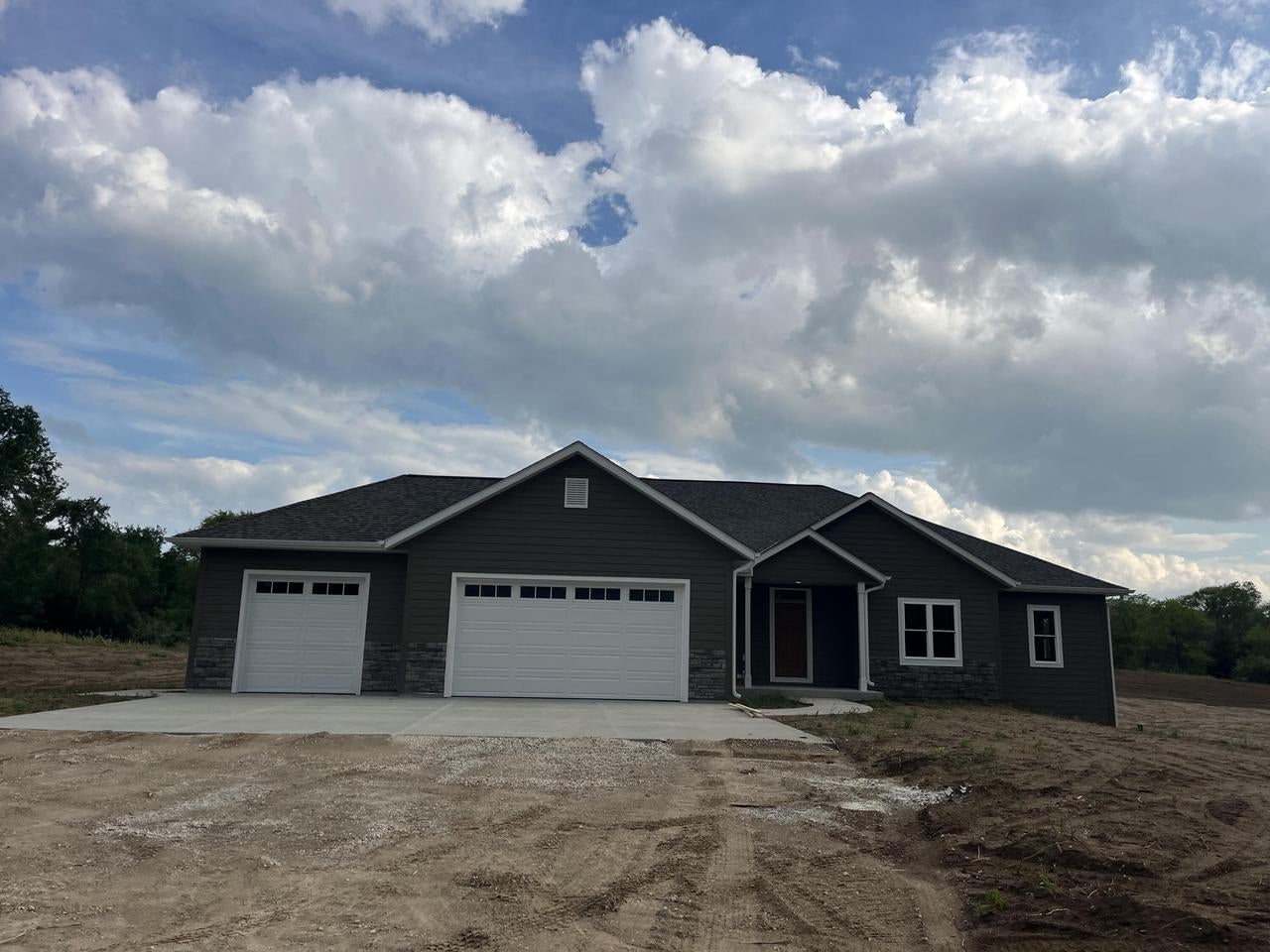 2357 Wallace Lake Road — photo