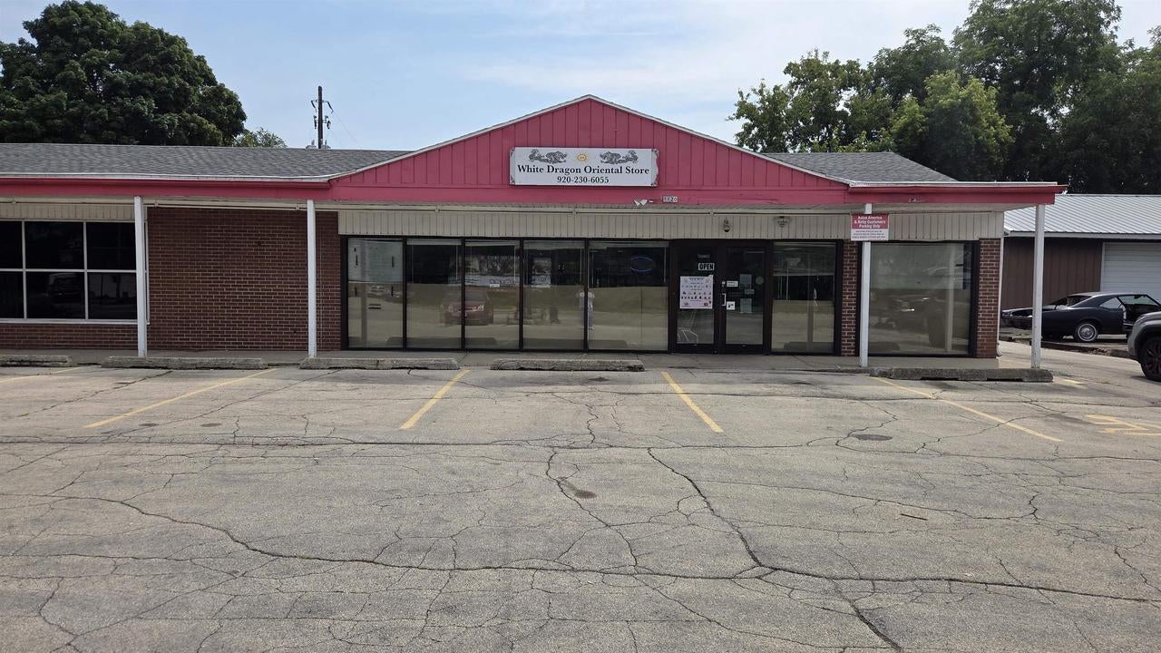1120 N Main Street — photo
