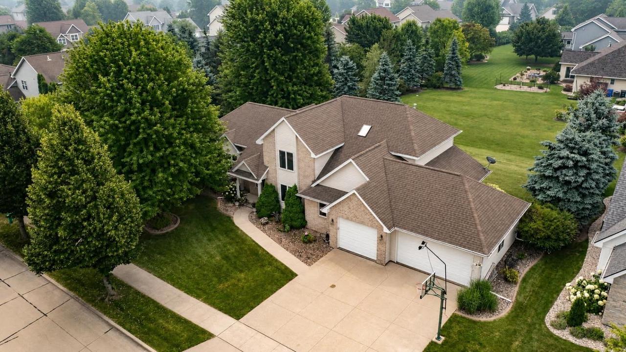 2703 E Corridor Drive, Appleton, WI 54913