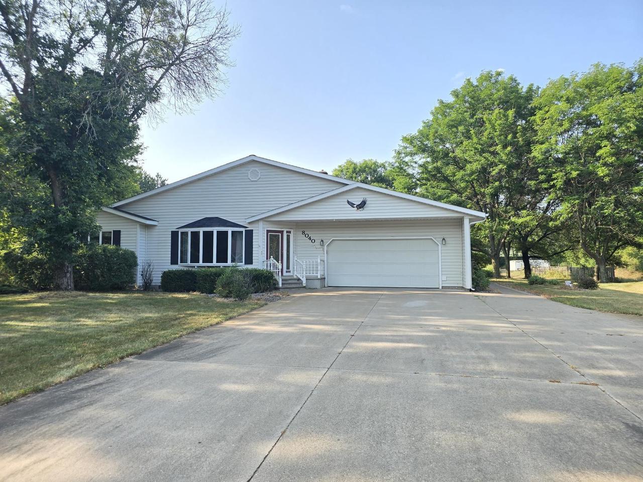8040 White Pine Drive — photo