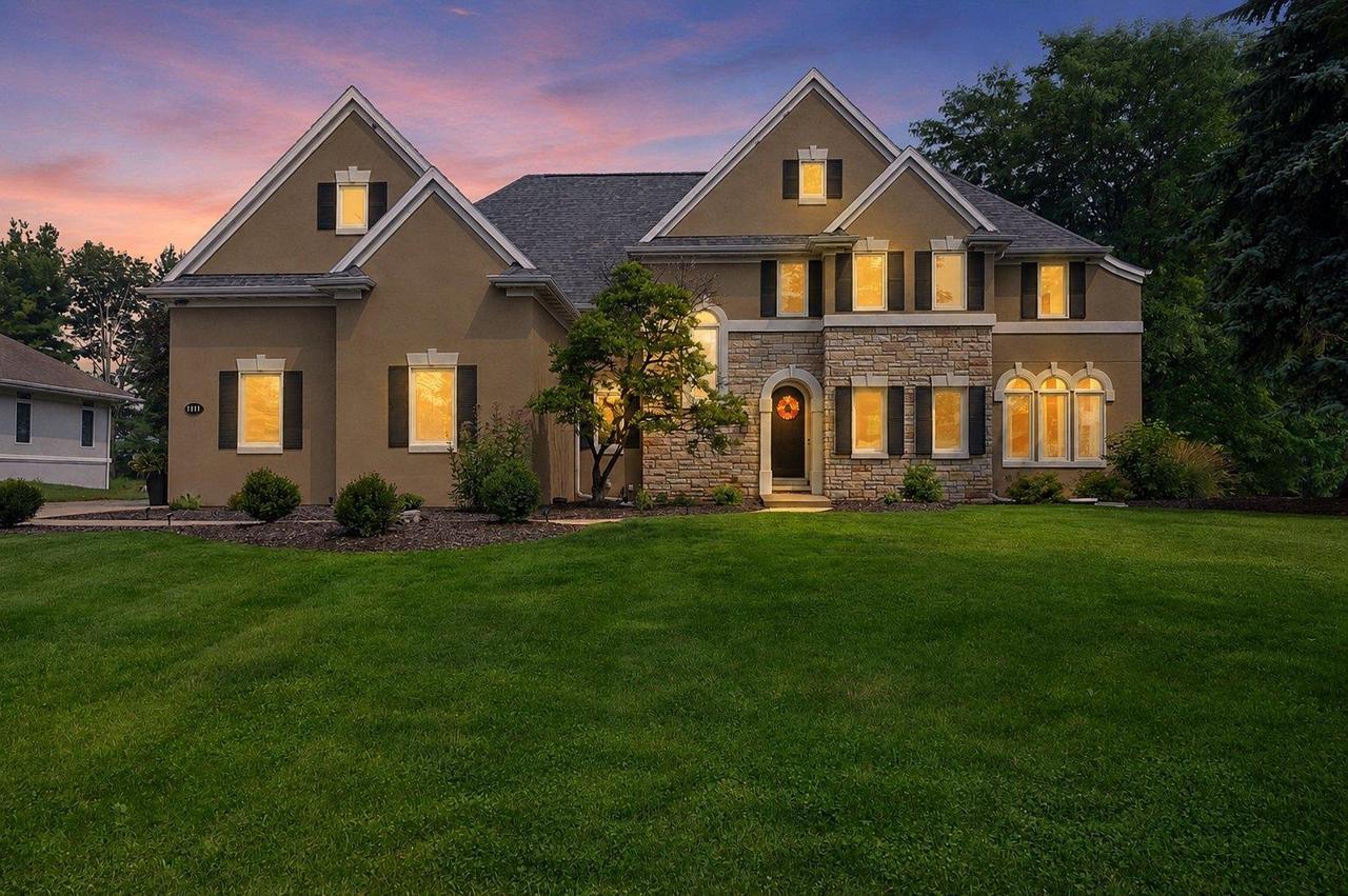 1111 Huntington Way — photo