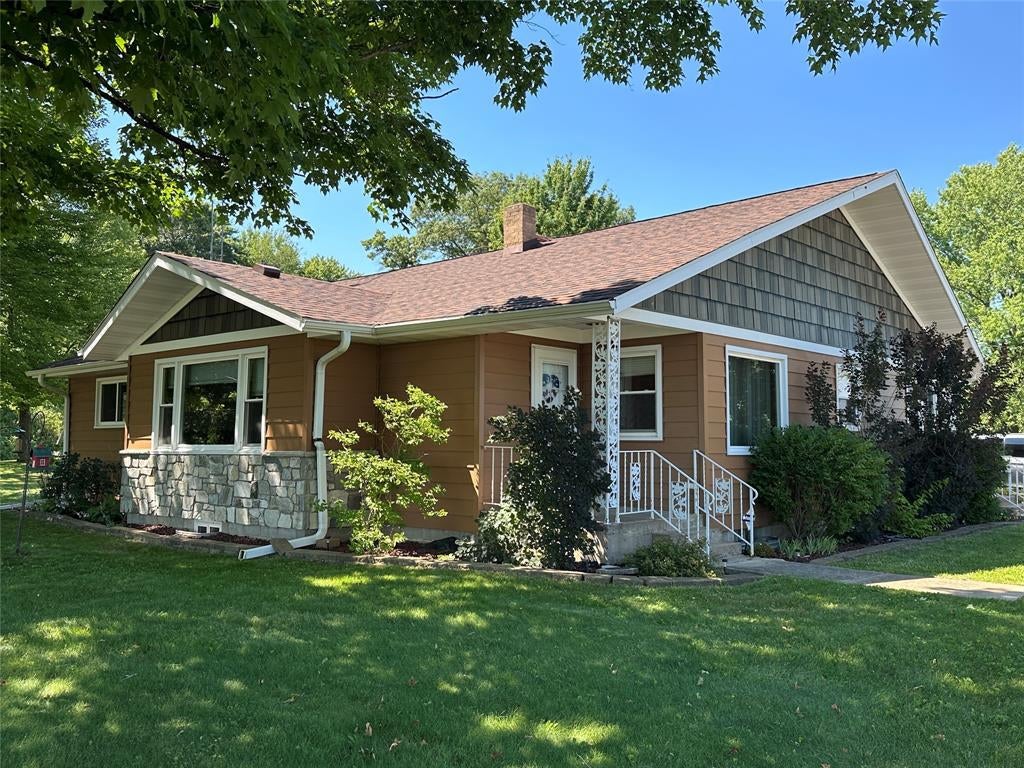E910 Cedar Road — photo