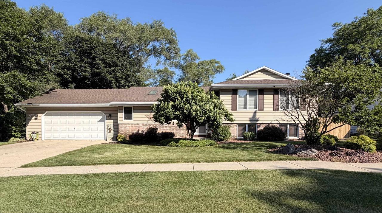 3703 Skyview Drive — photo