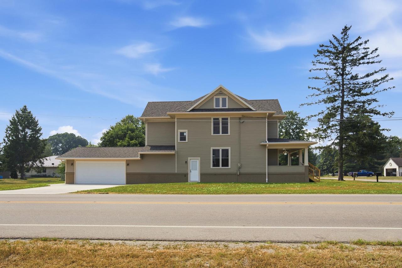 102 E 3rd AVENUE, Brodhead, WI 53520 — photo 3