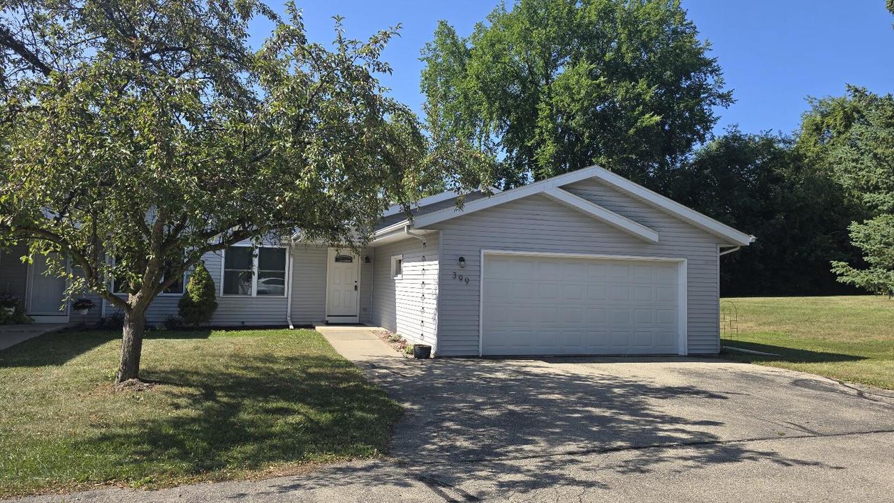 399 W Madison Street — photo