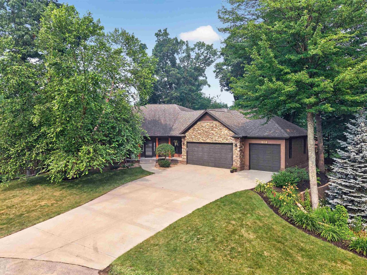 1945 Sunny Brook Court — photo