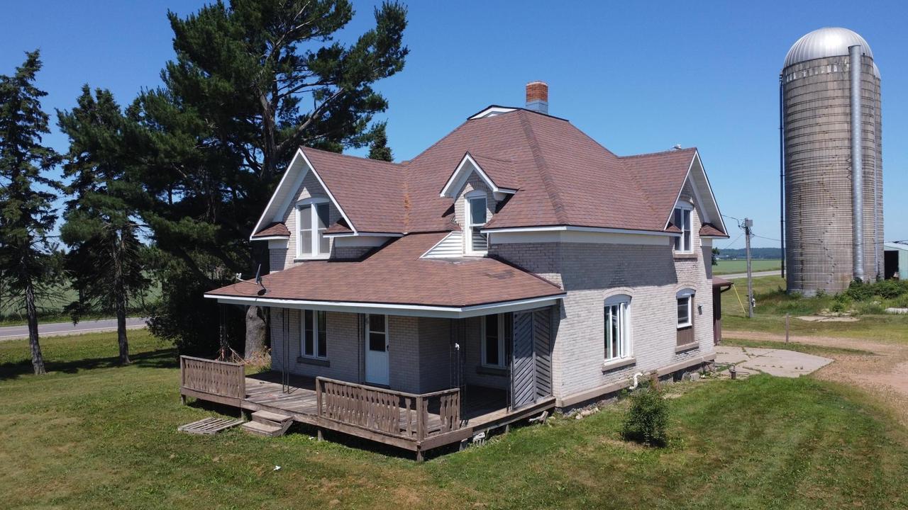 W7290 Price Polar Road — photo