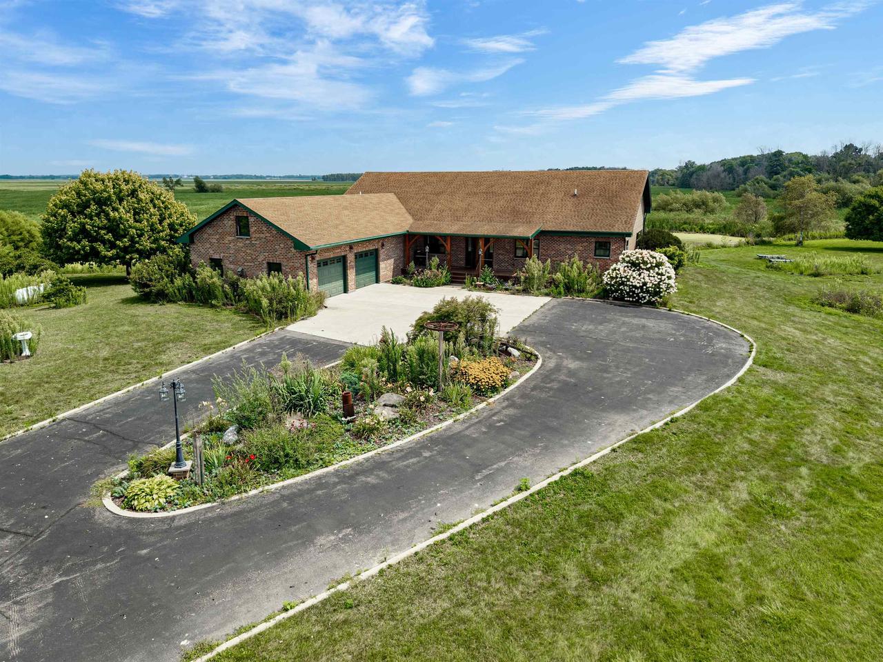 1328 County Rd M — photo