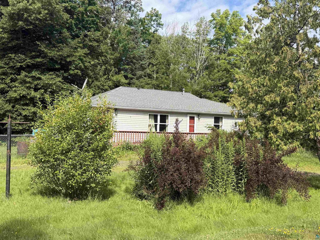 4813 S Mill Loop Road, Maple, WI 54854