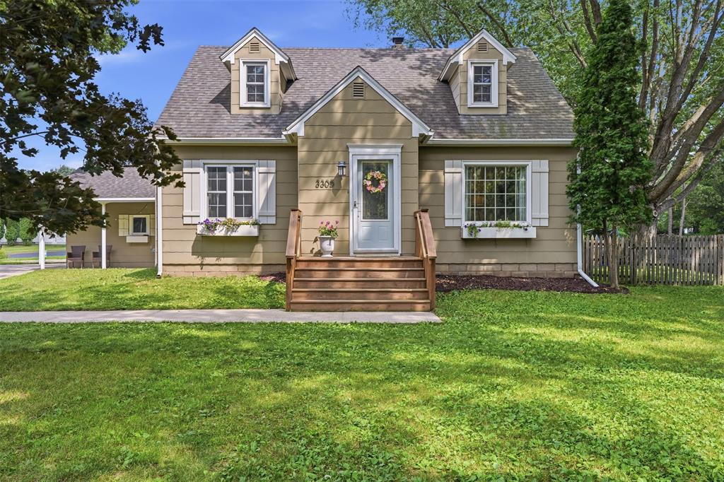 3305 Halsey Street — photo