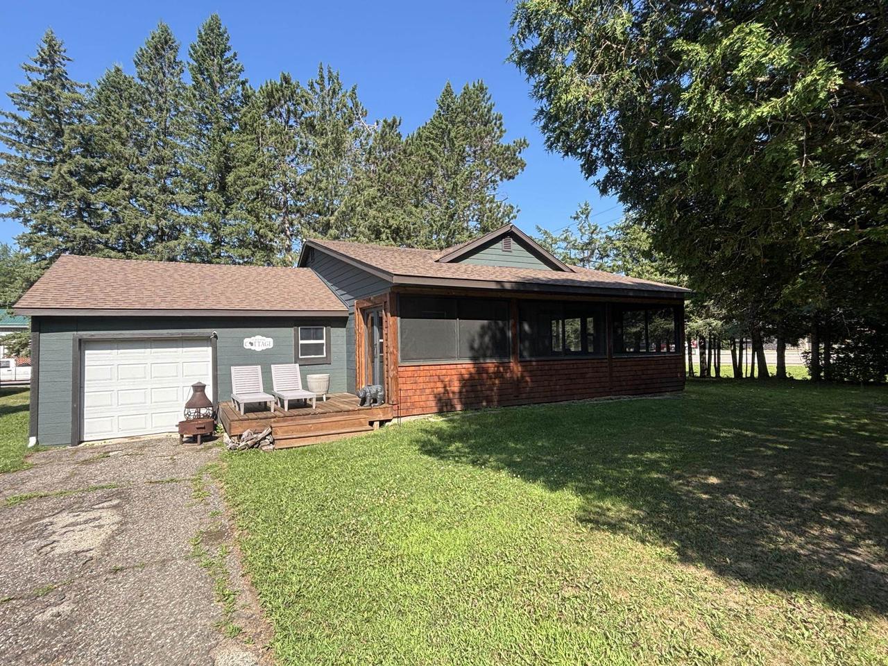 17195 Evergreen Lane — photo