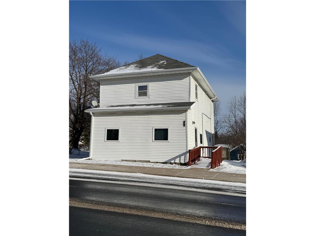 920 Davis Street — photo