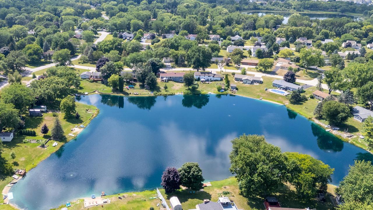176 Ridgeway DRIVE, Dousman, WI 53118 — photo 3