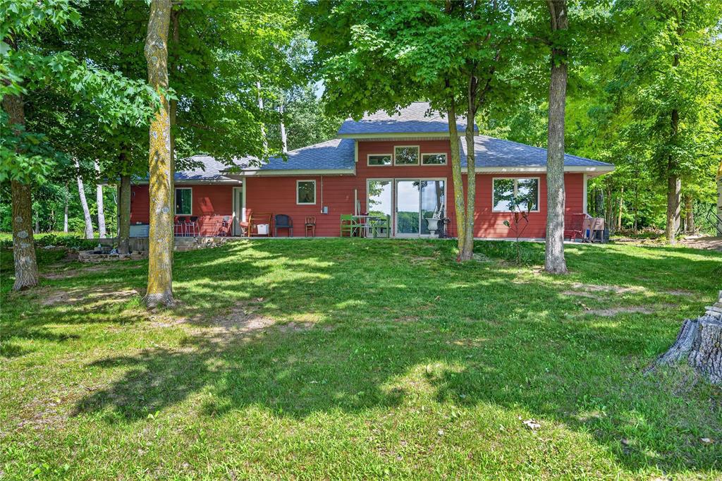 318 Wennenberg Shore Drive — photo