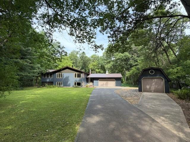 5880 Crocus Lane — photo