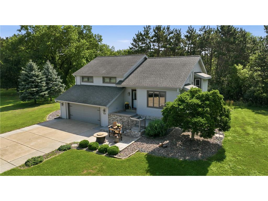 2416 Aurora Circle — photo