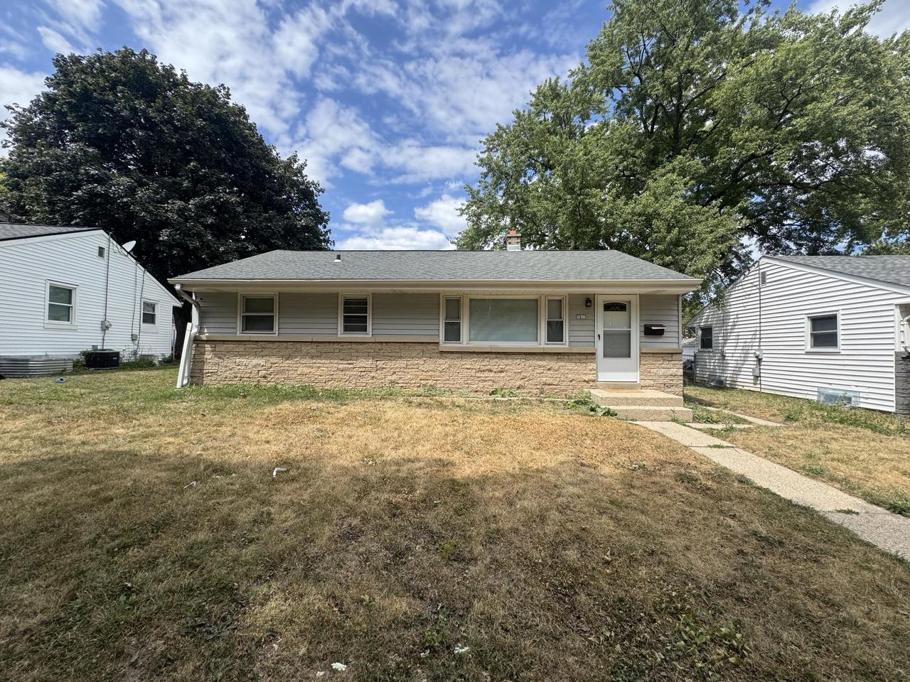 7810 W Kathryn Avenue — photo