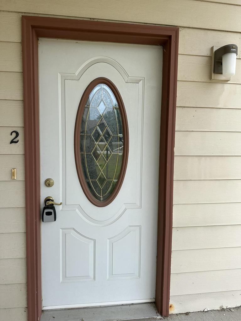911 Herriot Drive 2 — photo