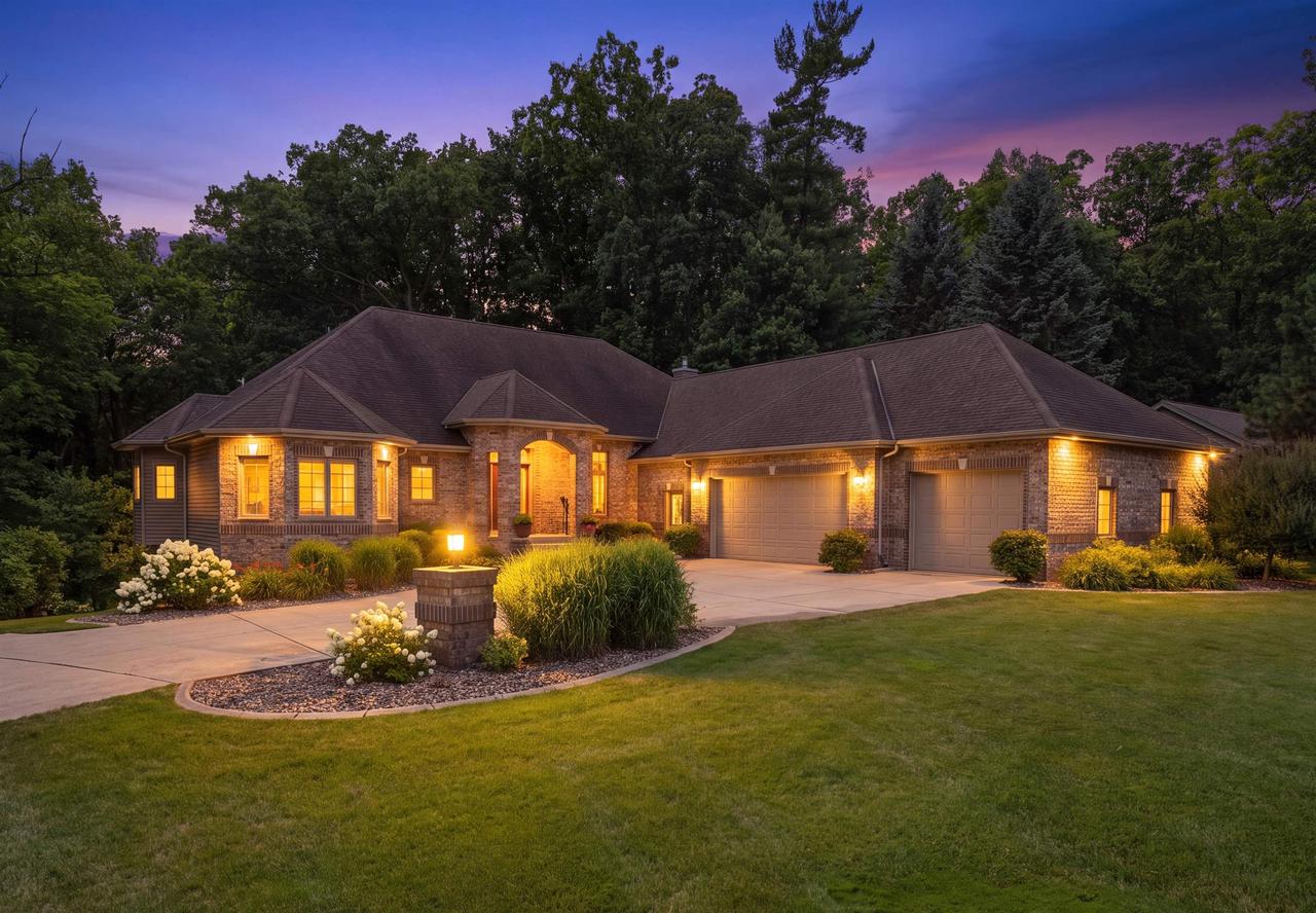 2870 Sleepy Hollow Drive — photo