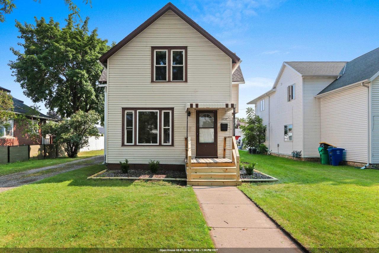 1457 Cedar Street — photo