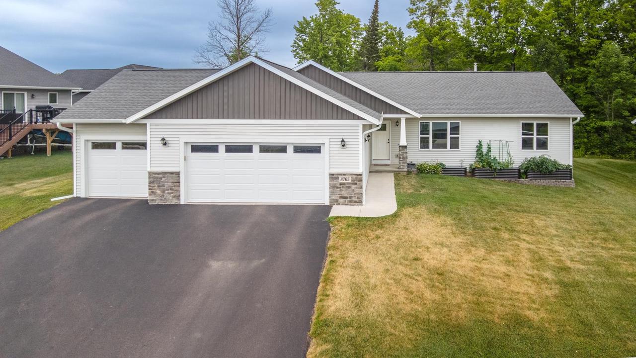 8705 Hinner Springs Drive — photo