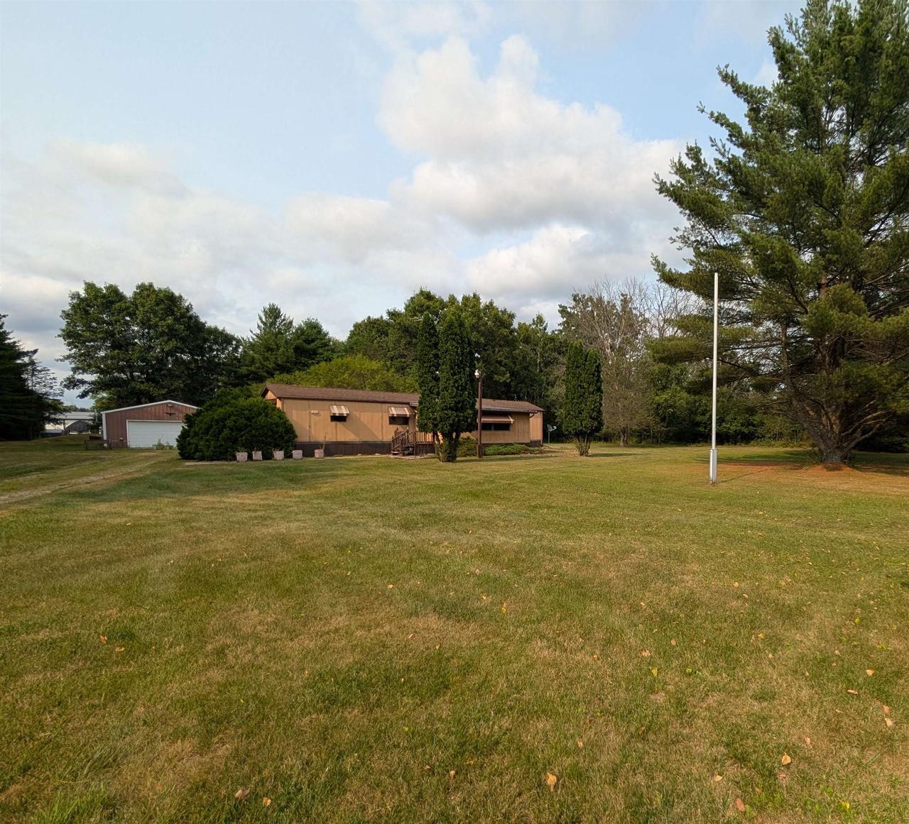 614 Spruce Circle — photo
