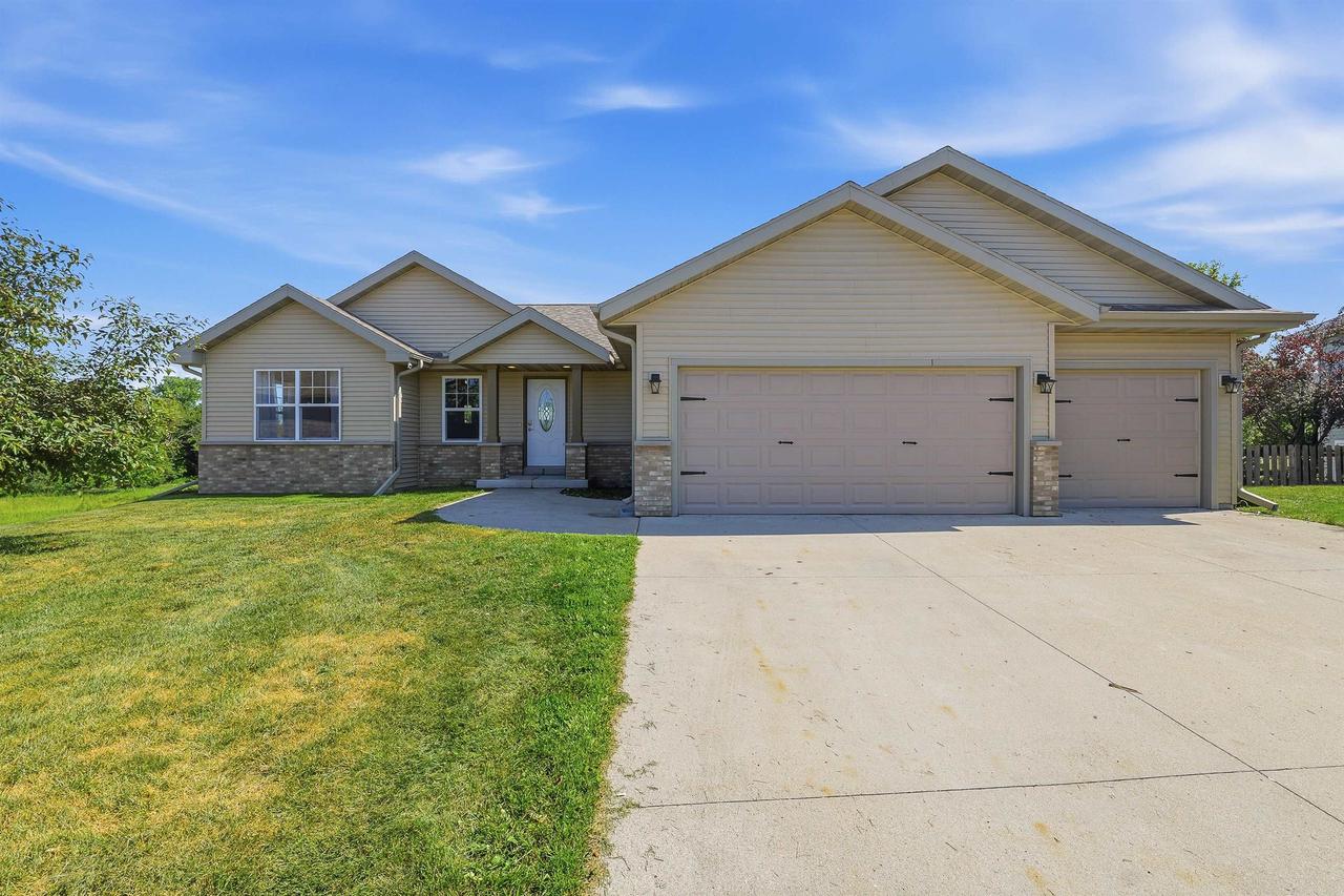 105 Honeycrisp Drive — photo