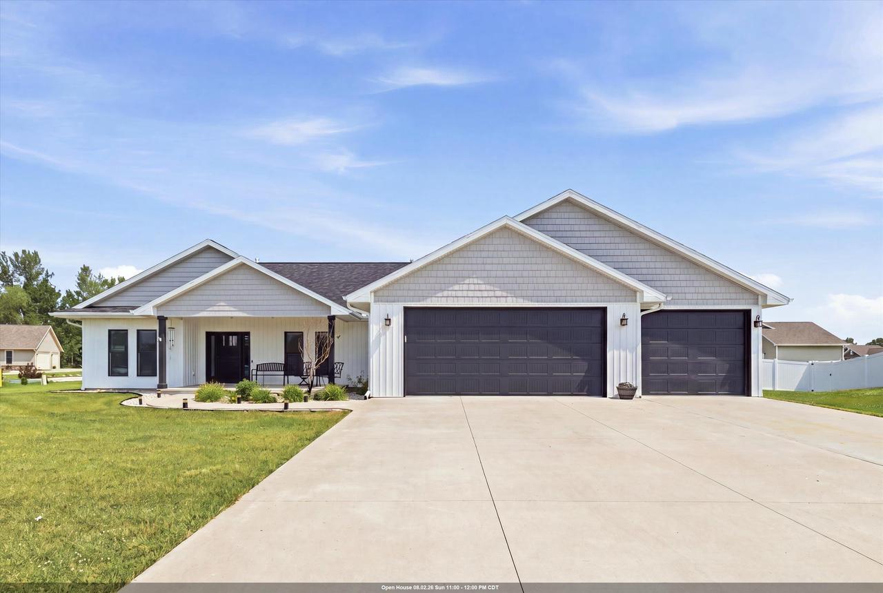 5372 Pasture Court — photo