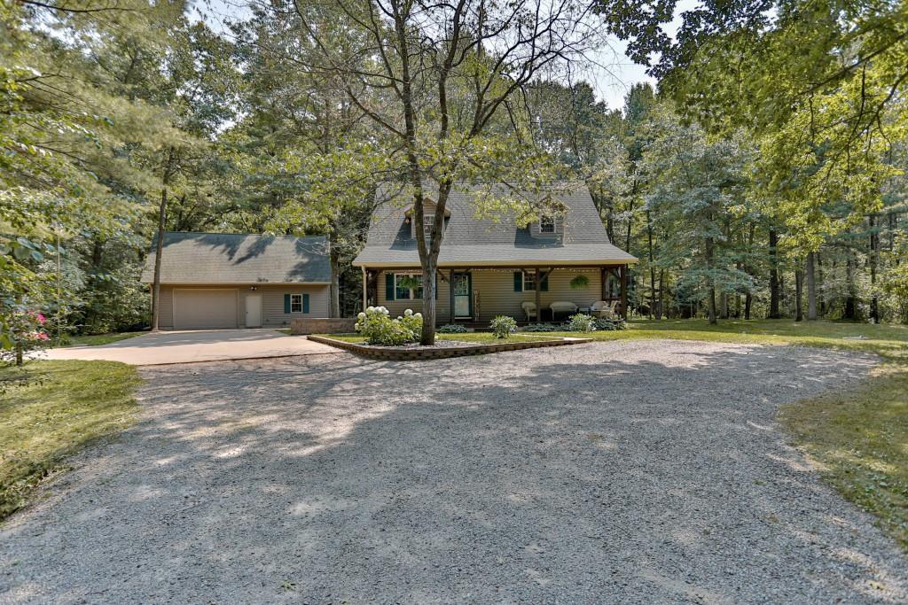3303 Mallard Court — photo