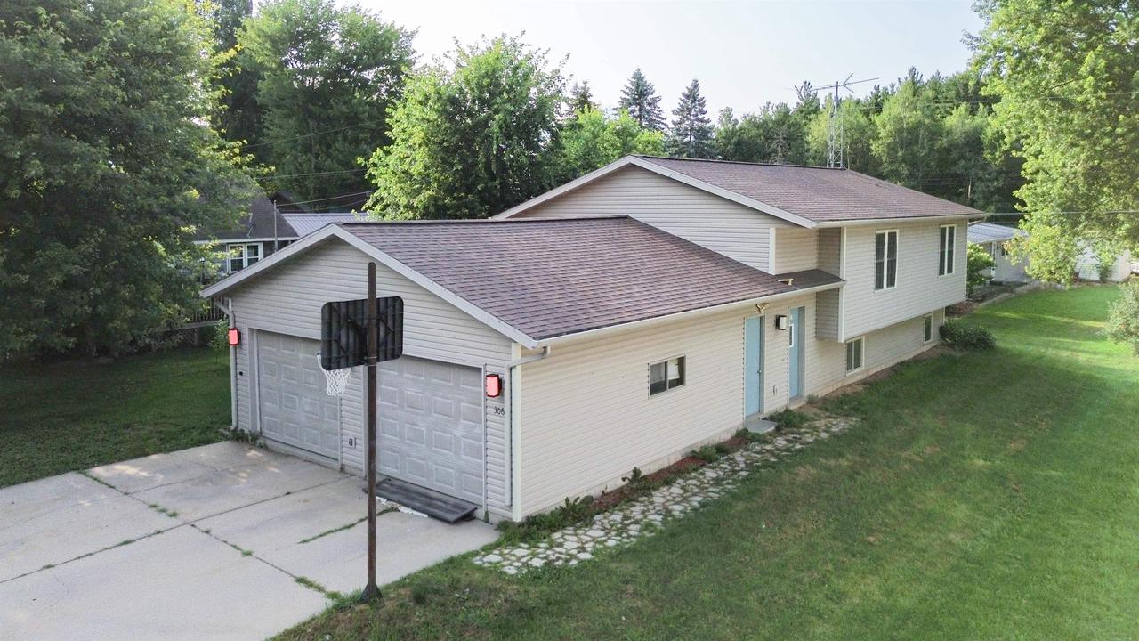 306 W Mill Street — photo