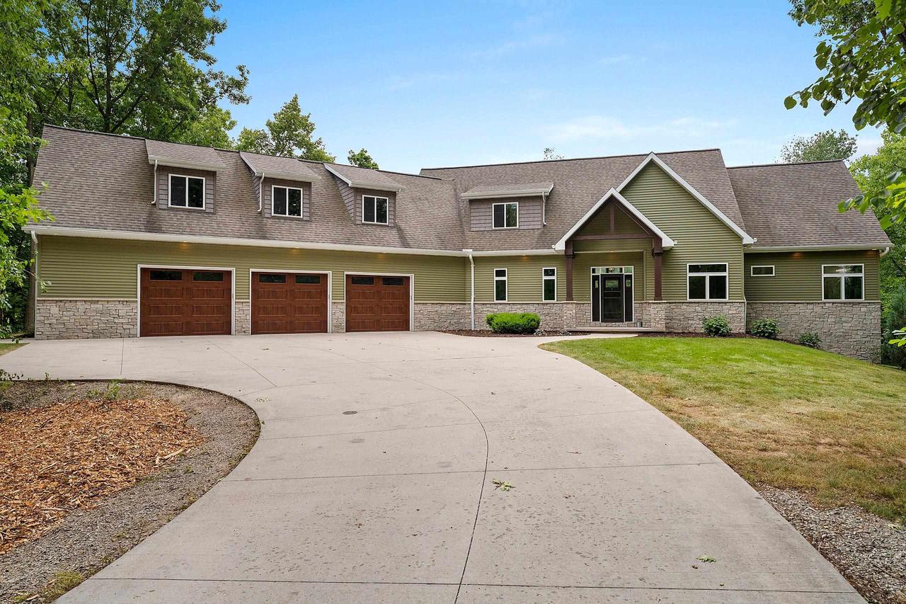 635 Ruys Woods Court — photo