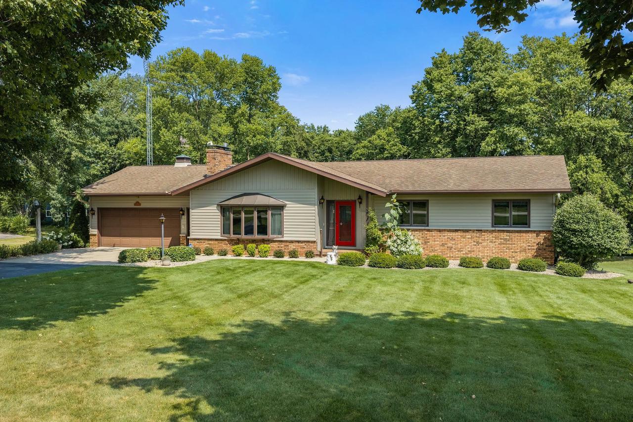 S2970 Golf Course Road, Reedsburg, WI 53959