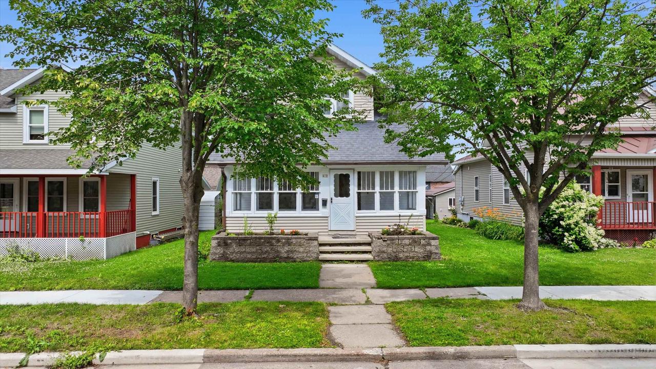 410 S Cedar Avenue — photo