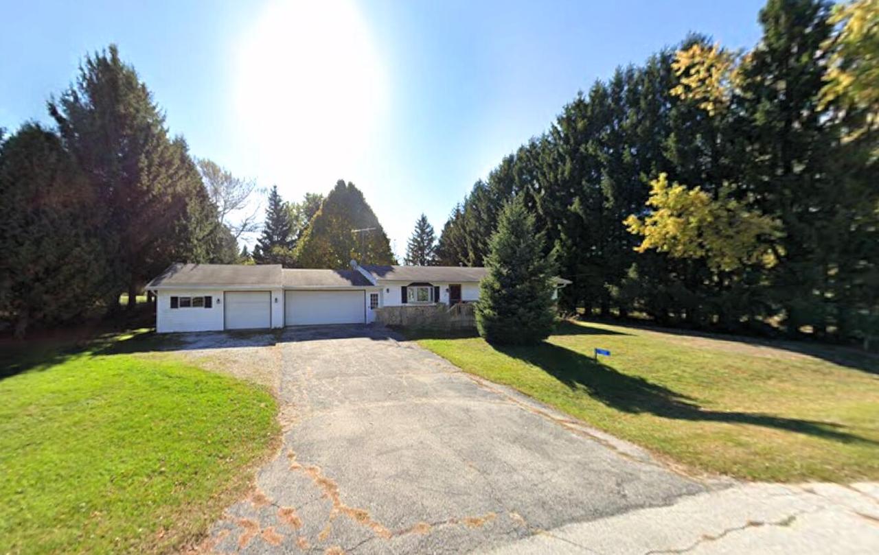 1101 Mallard Lane — photo