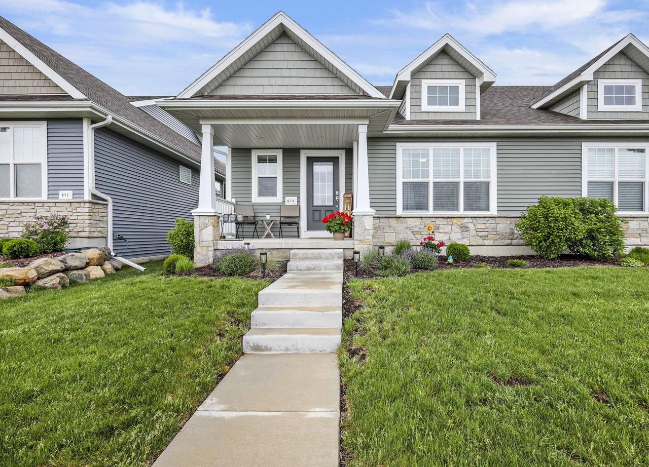674 Hillcrest Drive — photo