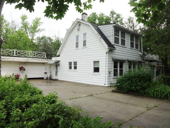 2157 Schuster Drive — photo