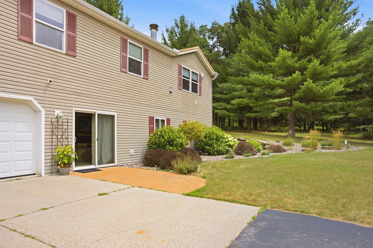 3982 State Rd 13, Wisconsin Dells, WI 53965 — photo 2