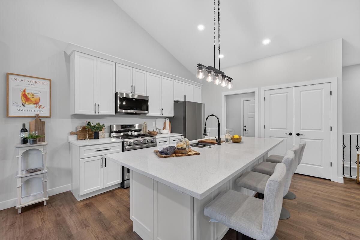 5315 Emstan Hills ROAD, Racine, WI 53406 — photo 3