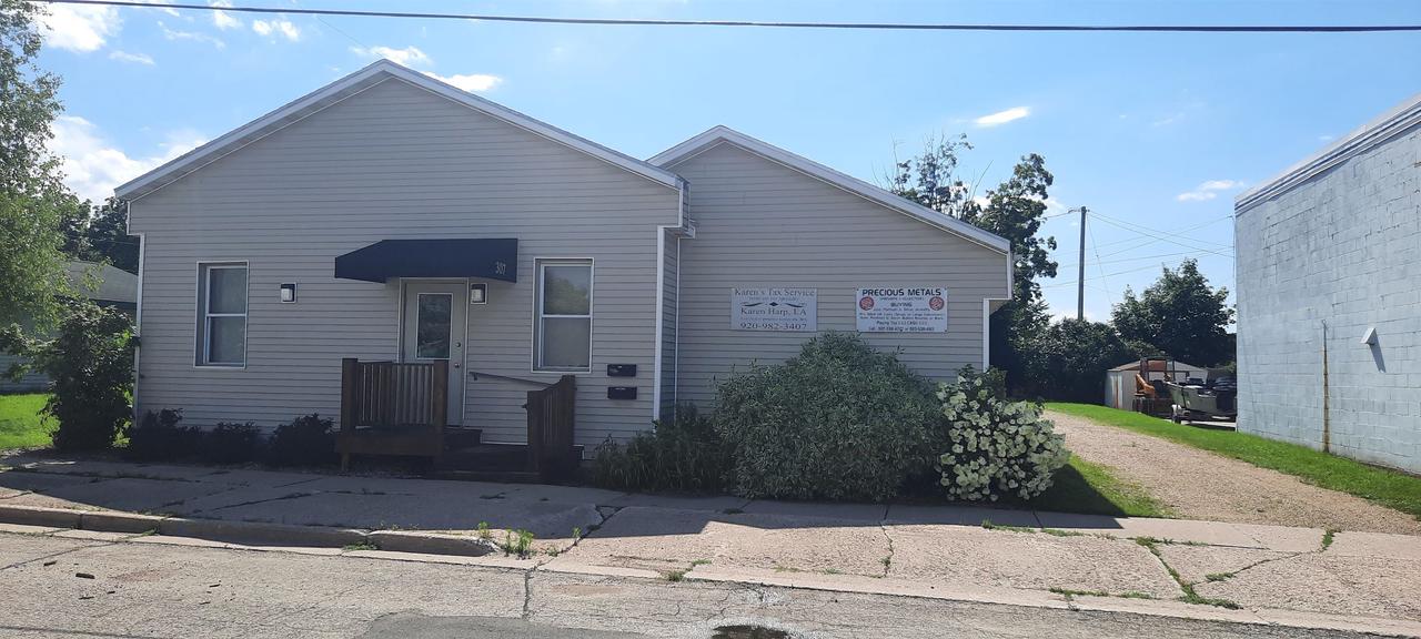 307 Smith Street — photo