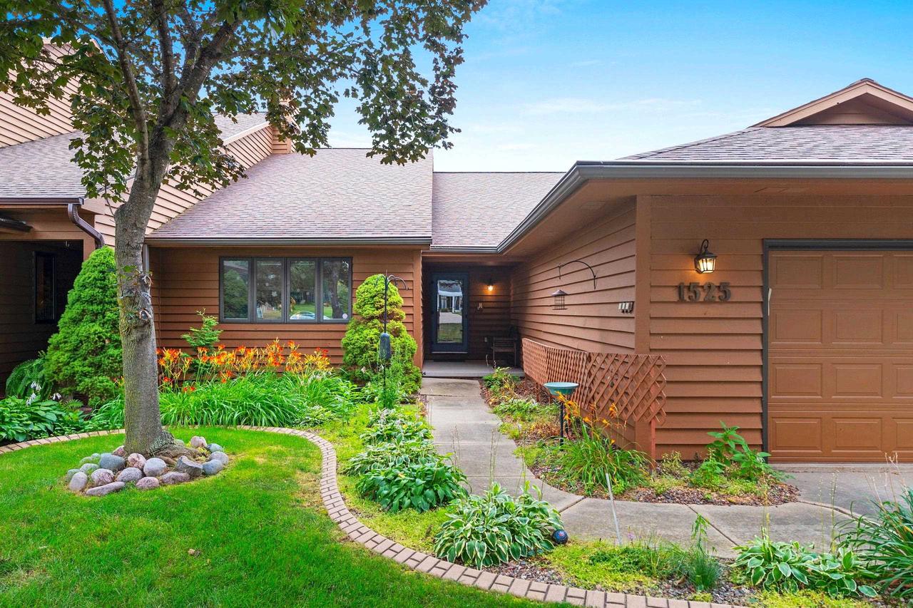 1525 N Bay Highlands Drive — photo
