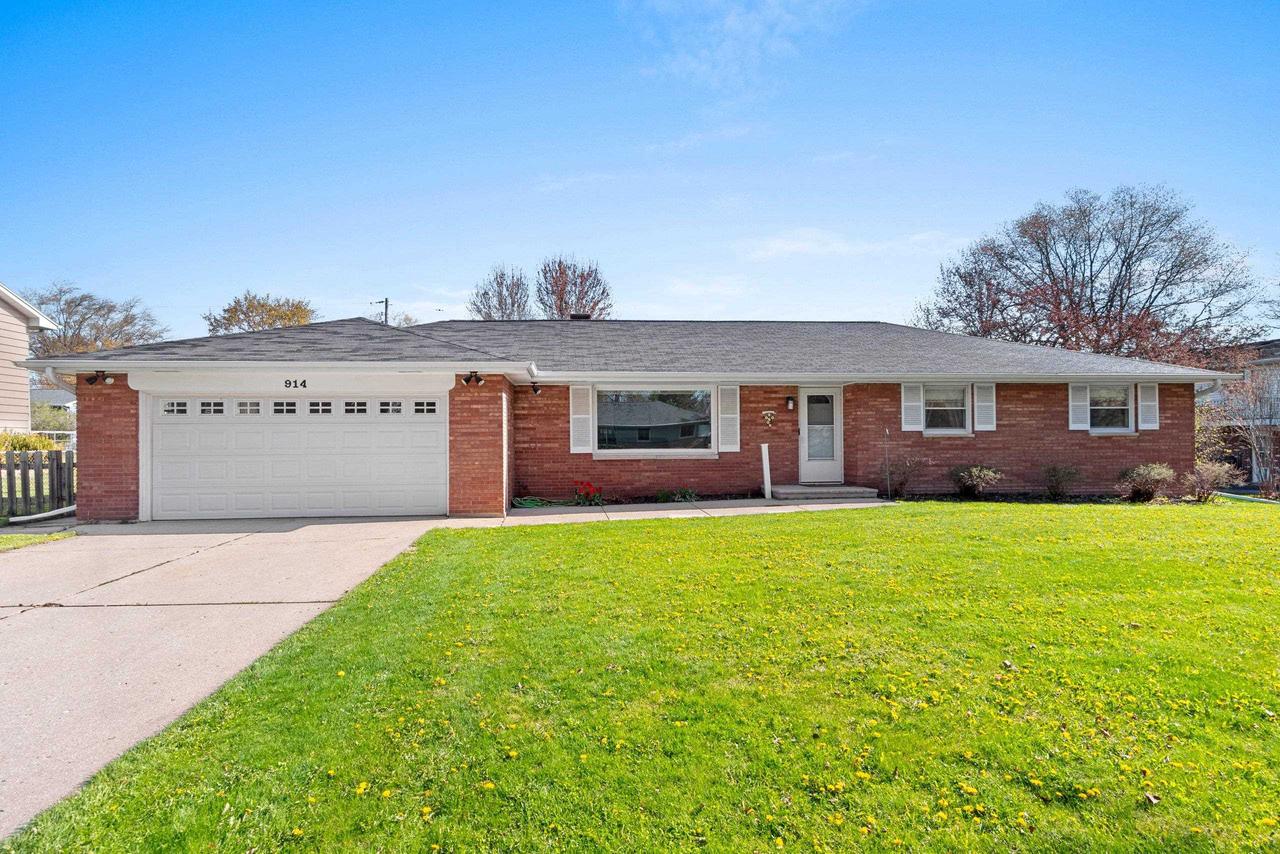 914 Rasmussen Place, Ashwaubenon, WI 54304 — photo 3