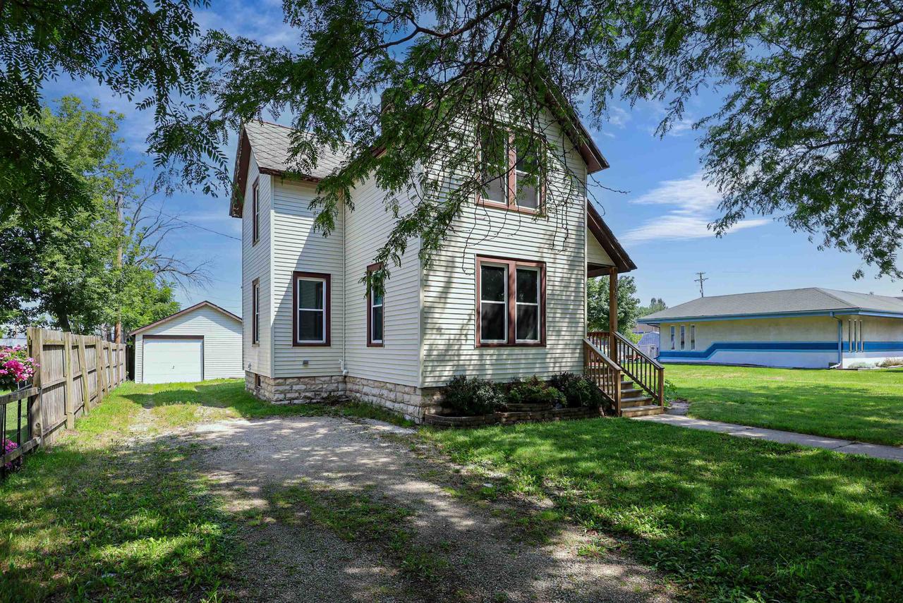 115 W Scott Street — photo