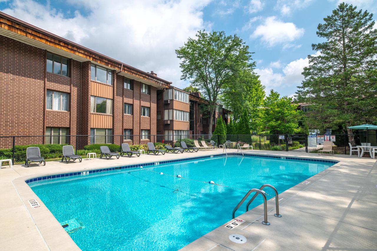 N85W15700 Ridge ROAD 104, Menomonee Falls, WI 53051 — photo 2