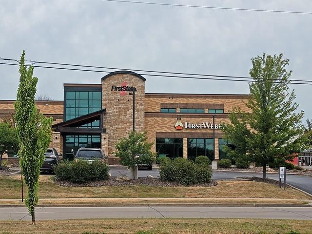 1700 N Central Avenue Suite 102 — photo