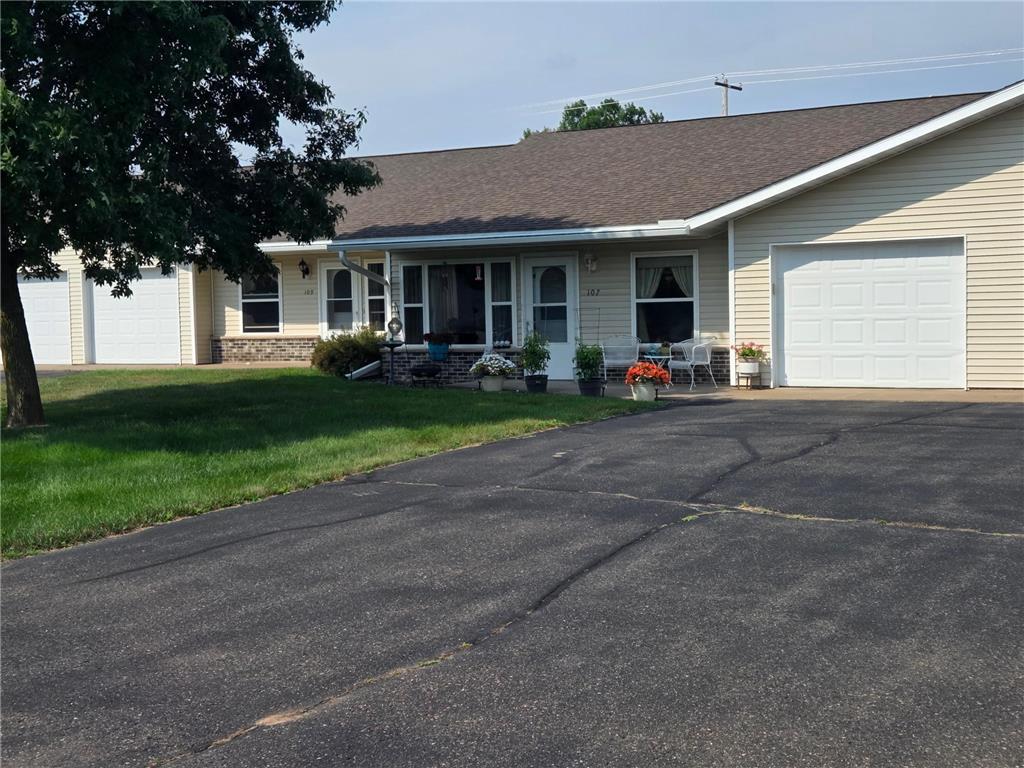 107 Pine Ridge Drive — photo